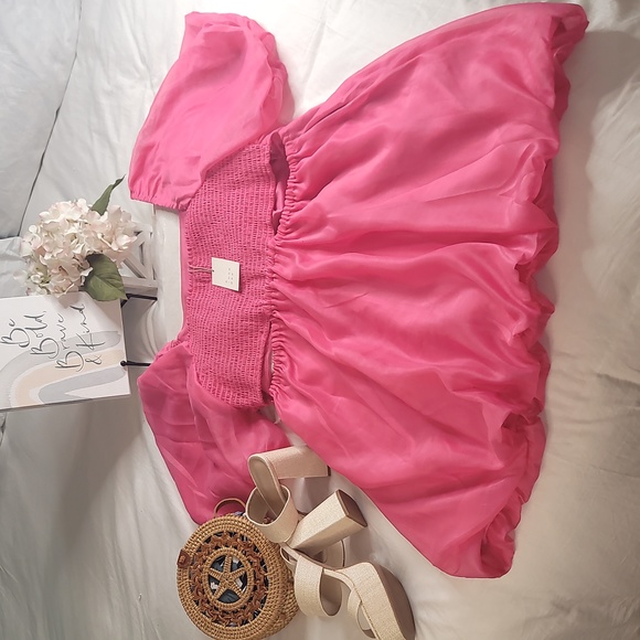 Women's Pink Cut Out Dress - Picture 3 of 16